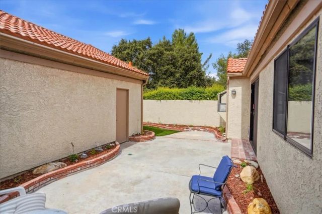 19950 Avenue Of The Oaks, Newhall, CA 91321