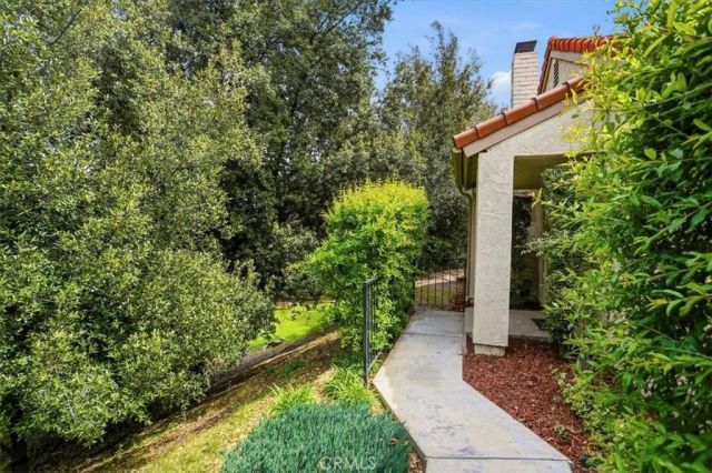 19950 Avenue Of The Oaks, Newhall, CA 91321