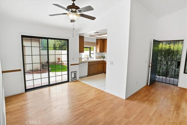 19950 Avenue Of The Oaks, Newhall, CA 91321