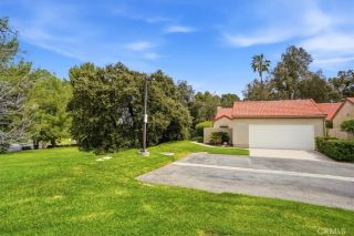 19950 Avenue Of The Oaks, Newhall, CA 91321