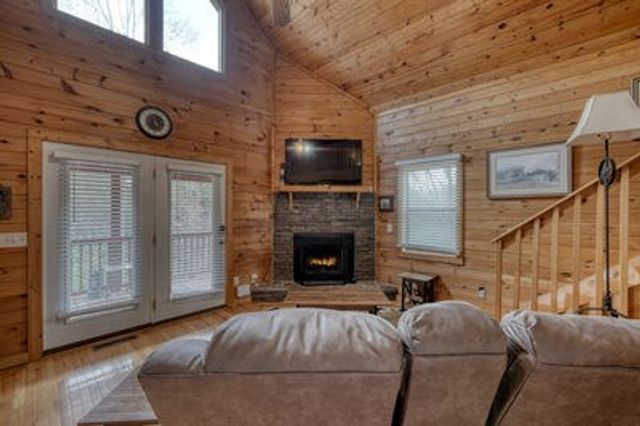 315 Hidden Branch Drive, Young Harris, GA 30582