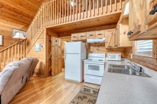 315 Hidden Branch Drive, Young Harris, GA 30582