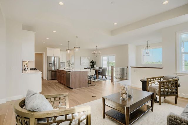 1225 136th Street E, Rosemount, MN 55068