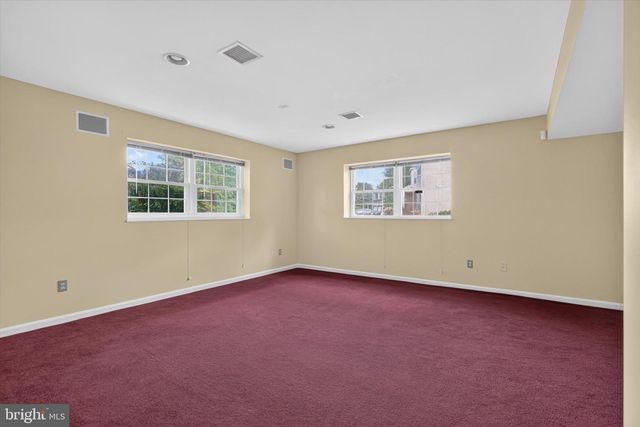 520 HAMILTON DR, Middletown, PA 17057