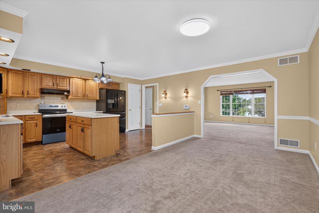 520 HAMILTON DR, Middletown, PA 17057