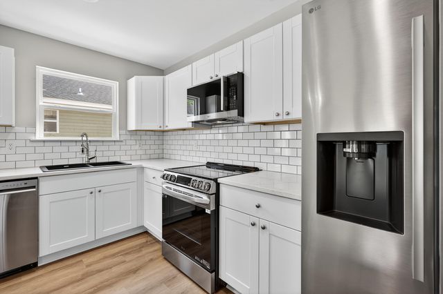 5327 B Kervin Road, Crestview, FL 32539