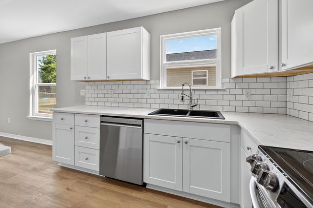 5327 B Kervin Road, Crestview, FL 32539