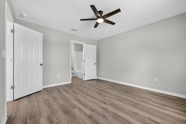 5327 B Kervin Road, Crestview, FL 32539