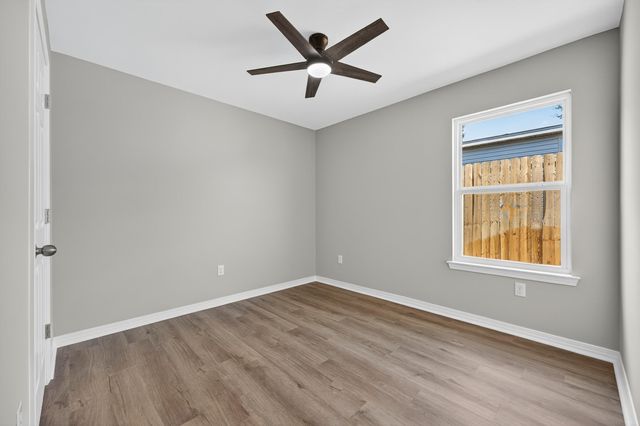 5327 B Kervin Road, Crestview, FL 32539