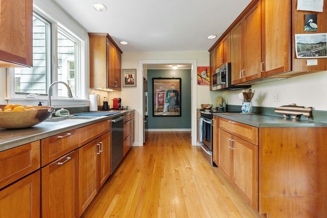 59 Martin Rd, Concord, MA 01742