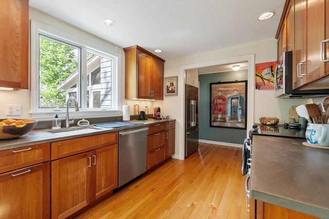 59 Martin Rd, Concord, MA 01742