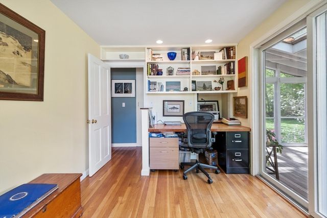 59 Martin Rd, Concord, MA 01742