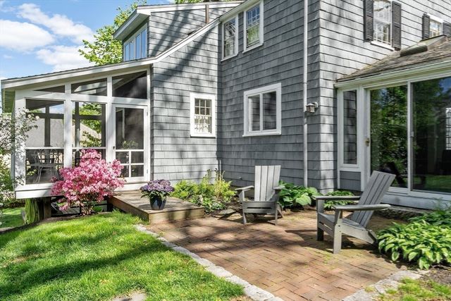 59 Martin Rd, Concord, MA 01742