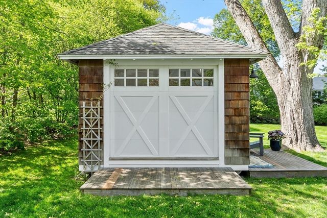 59 Martin Rd, Concord, MA 01742