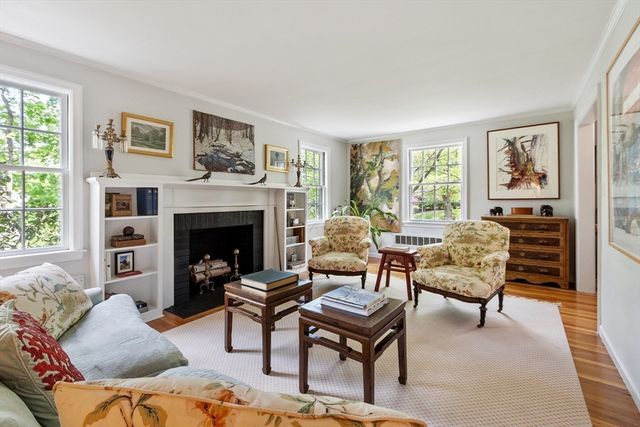 59 Martin Rd, Concord, MA 01742