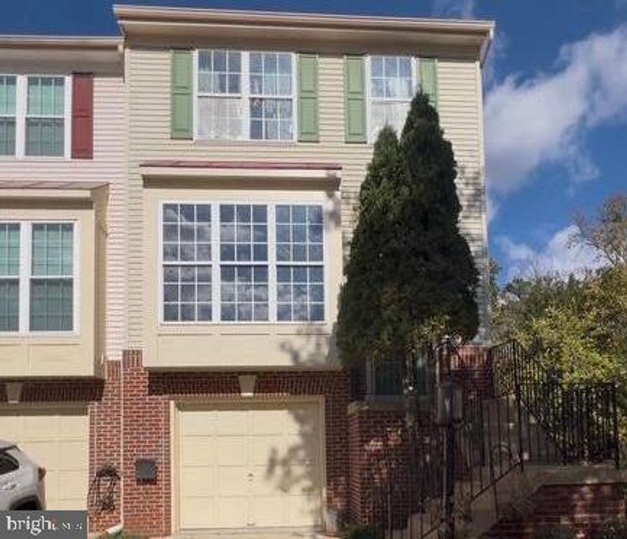 8109 CERROMAR WAY, Gainesville, VA 20155