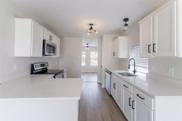 16711 Hollow Ridge Road, Houston, TX 77053