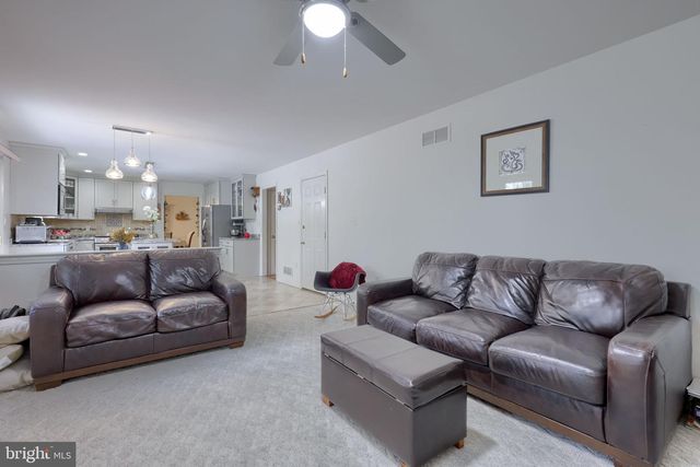 812 CYPRESS CT, Hummelstown, PA 17036