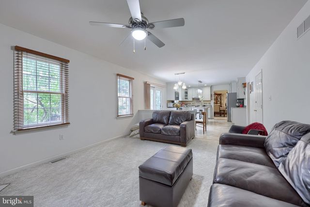 812 CYPRESS CT, Hummelstown, PA 17036