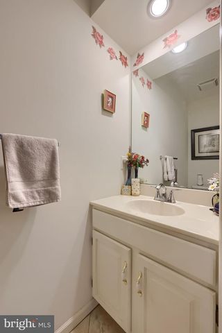 812 CYPRESS CT, Hummelstown, PA 17036