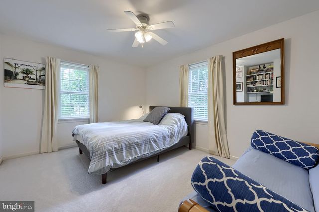 812 CYPRESS CT, Hummelstown, PA 17036