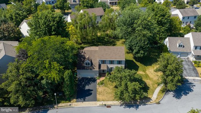 812 CYPRESS CT, Hummelstown, PA 17036