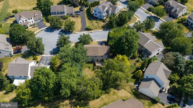 812 CYPRESS CT, Hummelstown, PA 17036