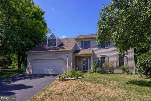 812 CYPRESS CT, Hummelstown, PA 17036