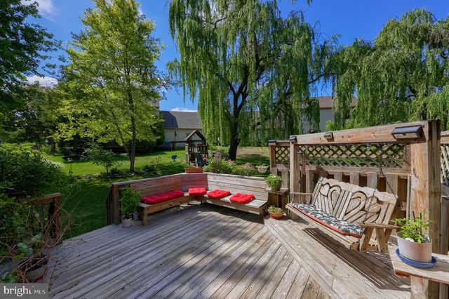 812 CYPRESS CT, Hummelstown, PA 17036