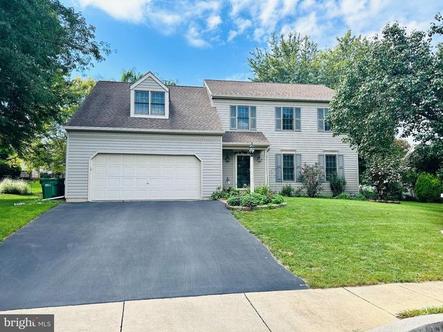 812 CYPRESS CT, Hummelstown, PA 17036