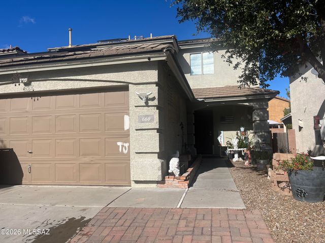 660 W Desert Blossom Drive, Green Valley, AZ 85614