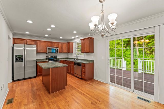 229 Persimmon Ln, North Strabane, PA 15317