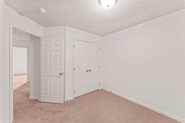 229 Persimmon Ln, North Strabane, PA 15317