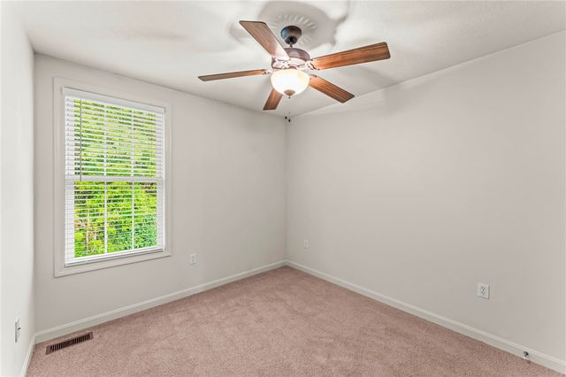 229 Persimmon Ln, North Strabane, PA 15317