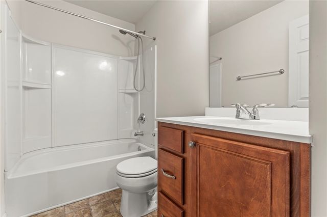 229 Persimmon Ln, North Strabane, PA 15317