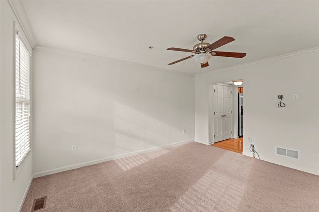 229 Persimmon Ln, North Strabane, PA 15317