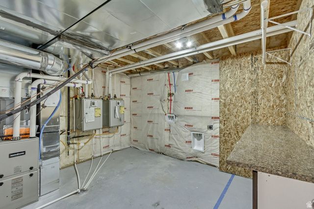 188 E BRUIN DR, Eagle Mountain, UT 84005