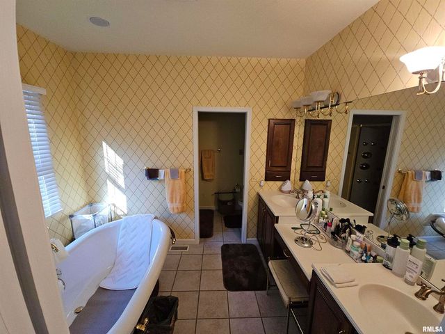 3525 OXFORD Avenue, Mt Vernon, IL 62864