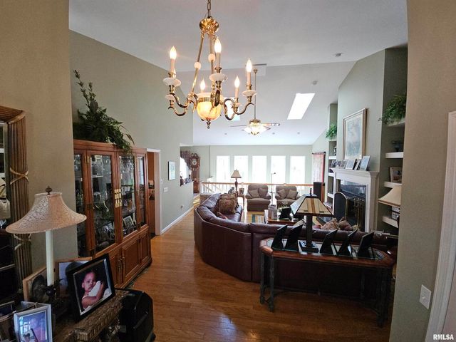 3525 OXFORD Avenue, Mt Vernon, IL 62864