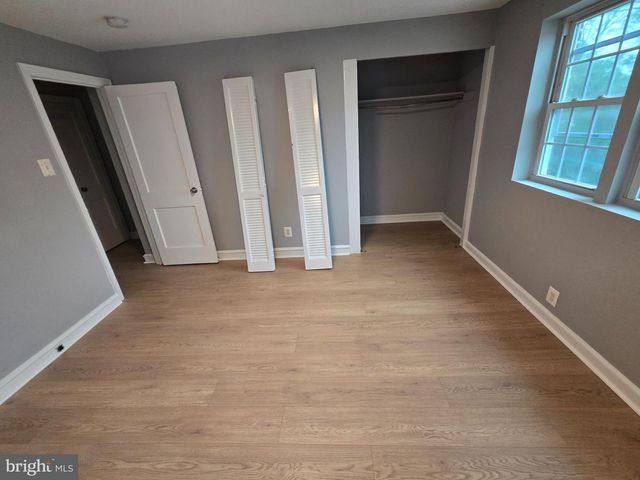136 CHESTNUT AVE, Oaklyn, NJ 08107