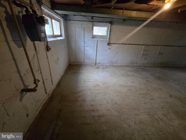 136 CHESTNUT AVE, Oaklyn, NJ 08107