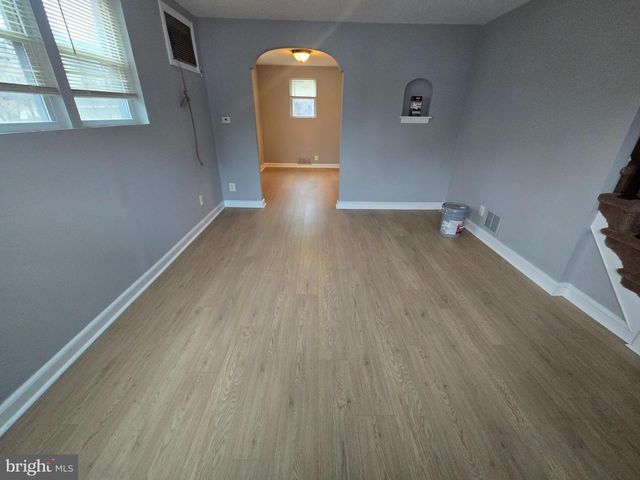 136 CHESTNUT AVE, Oaklyn, NJ 08107