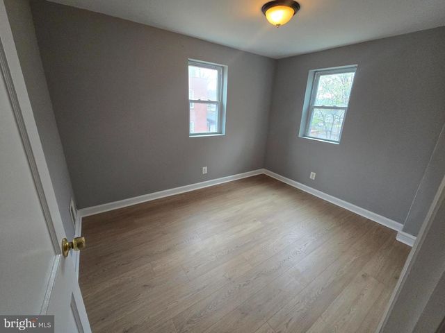 136 CHESTNUT AVE, Oaklyn, NJ 08107