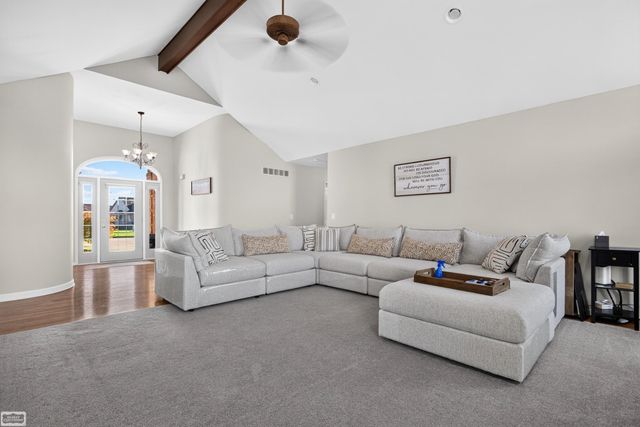 47641 Beacon Square Drive, Macomb Twp, MI 48044