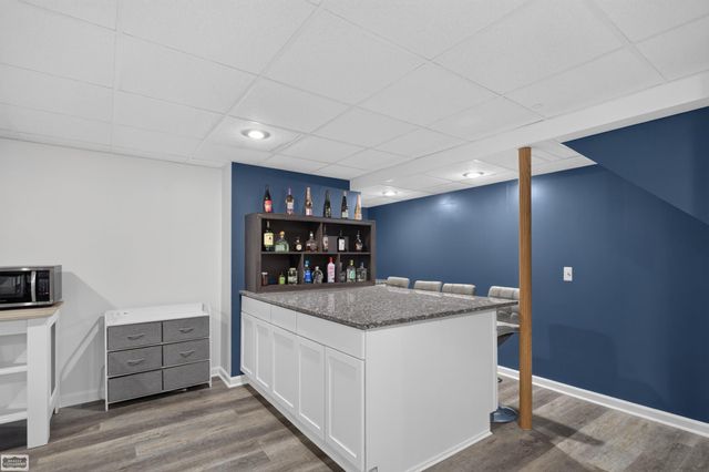 47641 Beacon Square Drive, Macomb Twp, MI 48044