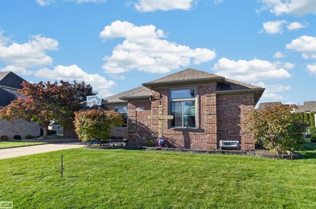 47641 Beacon Square Drive, Macomb Twp, MI 48044
