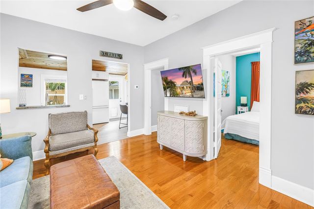 748 11TH AVENUE N, St Petersburg, FL 33701