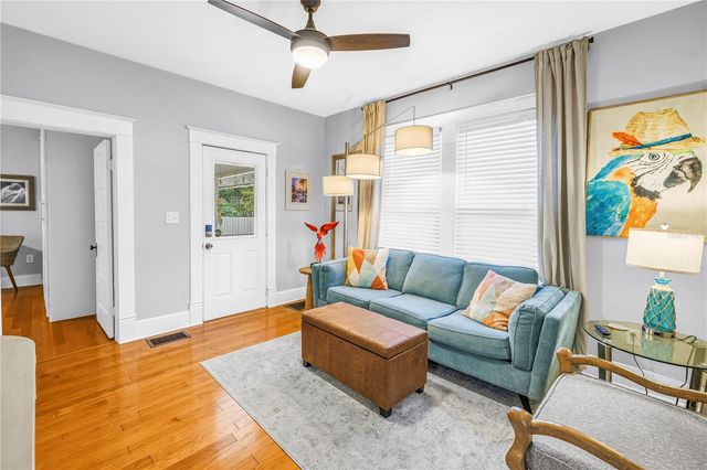 748 11TH AVENUE N, St Petersburg, FL 33701