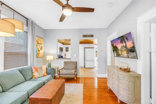 748 11TH AVENUE N, St Petersburg, FL 33701