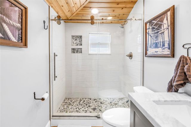 748 11TH AVENUE N, St Petersburg, FL 33701